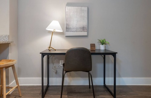 West Ashley Apartment | Modern Apartment in Prime Location (ID1777X59)