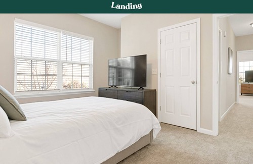 Greensboro Apartment | Modern Apartment in Prime Location (ID5864X01)
