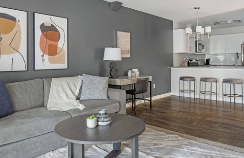 Lithonia Apartment | Modern Apartment in Prime Location (ID9999X33)