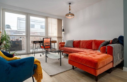 Markhouse Apartment | Modern Apartment in Walthamstow
