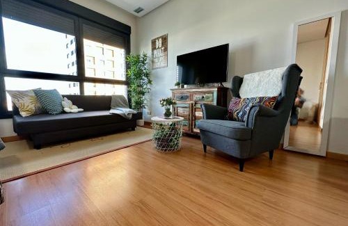 Hortaleza Apartment | Modern apartment Near city center, Airport, Metro
