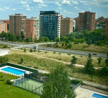 Hortaleza Apartment | Modern apartment Near city center, Airport, Metro