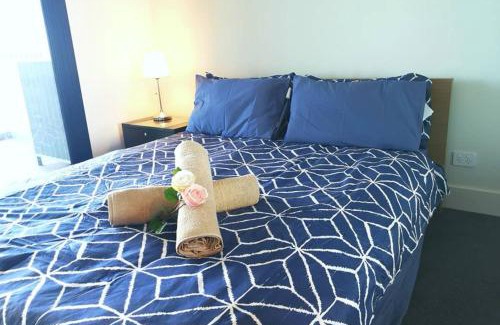 Sydney Olympic Park Apartment | Modern apartment+office w Parking @ Olympic Park