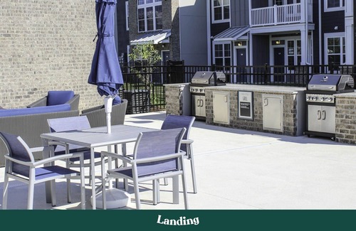 West Chester Apartment | Modern Apartment in Prime Location (ID2347X39)