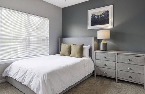 Lithia Springs Apartment | Modern Apartment in Prime Location (ID7748X2)