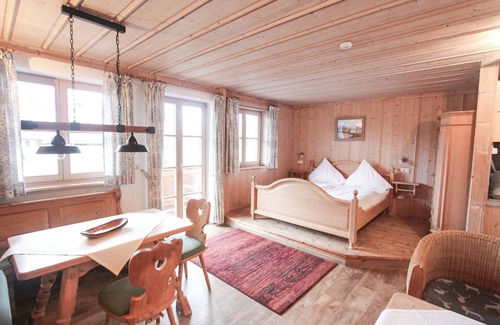Schliersee Apartment | Modern apartment with balcony directly on the lake