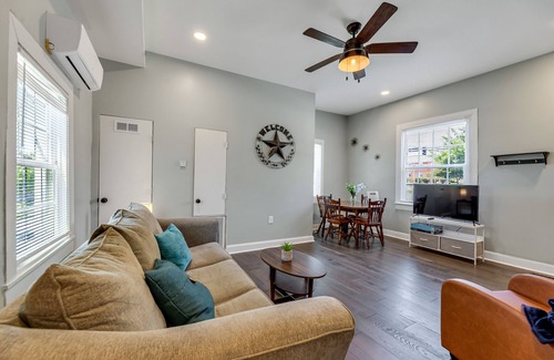 Downtown Greensboro Apartment | Modern Apartments near Downtown Greensboro