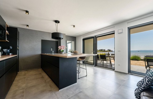 Privlaka Apartment | Modern Appartment - direct at the ocean