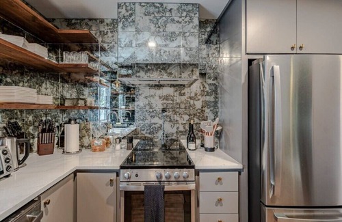 Westfield Apartment | Modern Apt by Zilker w/ Gourment Kitchen & Parking
