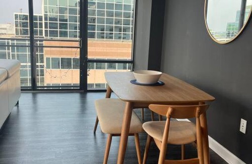 Ballston Apartment | Modern Apt in Arlington