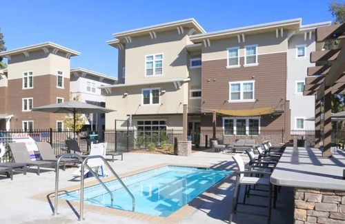 Chico Apartment | Modern Apt Upgraded Amenities + Pool Near CSU