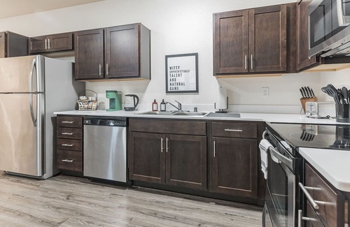 Chico Apartment | Modern Apt Upgraded Amenities + Pool Near CSU