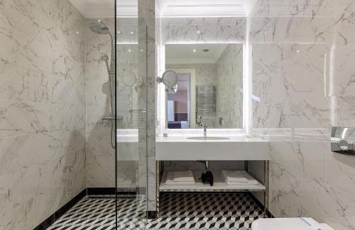 Lviv City Center Hotel | Modern Art Hotel