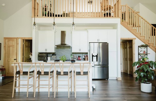 Narrowsburg Ski Chalet | Modern Artistic Lux New Chalet with pond and fire pit in Narrowsburg