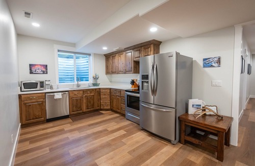Irwin House | Modern Basement Escape With Sauna and 2 Car Garage