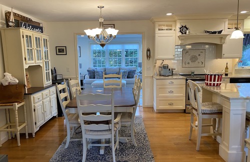 Barnstable House | Modern Beach House, Private Beach Rights, Minutes from Barnstable Village