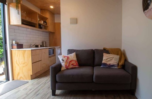 Fitzroy House | Modern Beach Tiny Homes in New Plymouth