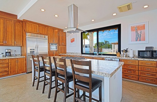 La Ventana House | Modern beachfront 4 bedroom home w/pool and hot tub - South Beach La Ventana
