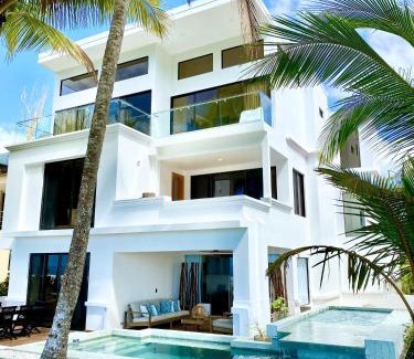 Playa Hermosa Apartment | Modern Beachfront Paradise - Hermosa Palms 8