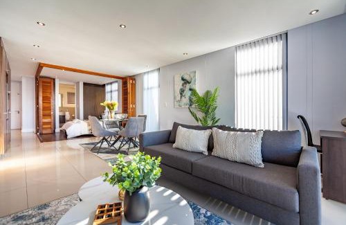 Big Bay Apartment | Modern Beachfront Studio- 133 Eden on the Bay