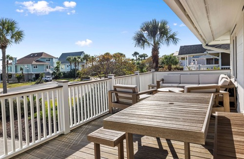 Charleston County House | Modern Beachside Bungalow with Ocean Views!