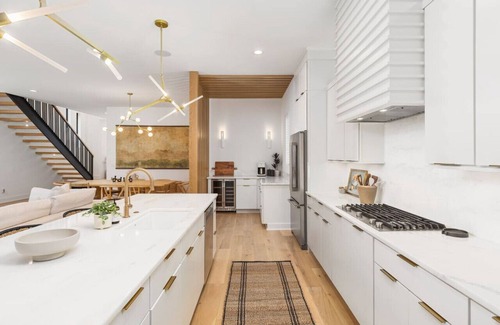 Green Hills House | Modern Beauty in Green Hills w/2 Patios, Garage