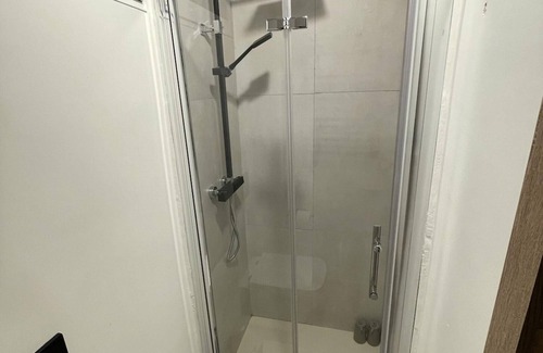 Embajadores Apartment | Modern & Best Area @ Madrid Center!