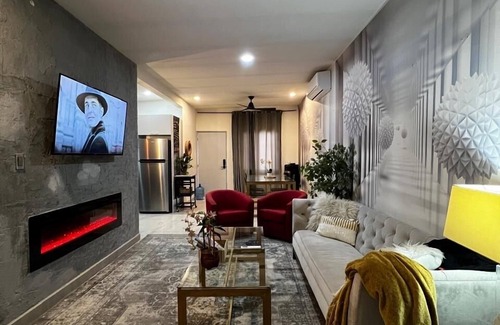 Centro House | Modern & Brand New Maeva House