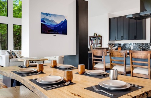 Laurel Park House | Modern Brand-New Mountain chalet. Hot tub and stunning views. Pet friendly!