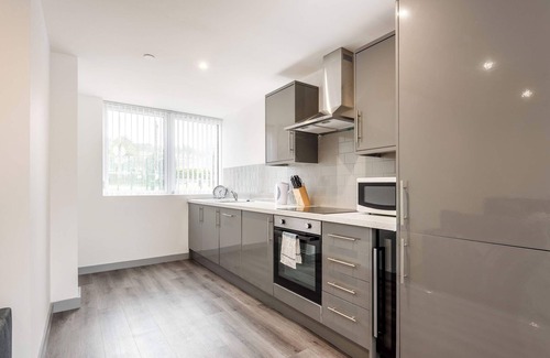 Yeadon Apartment | Modern & Bright 1 Bedroom Apartment in Yeadon