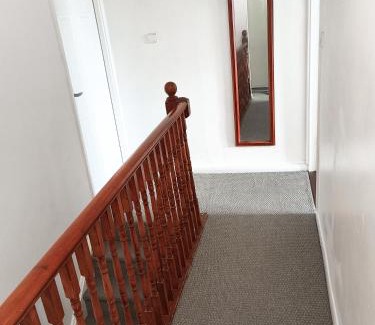 Bow House | Modern, Bright Large Room - Near Bow Road Station
