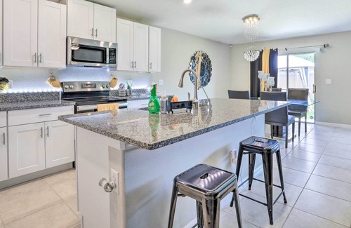 Ruskin House | Modern & Bright Ruskin Home Near Bahia Beach!