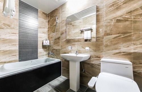 Gumi Hotel | Modern Business Hotel