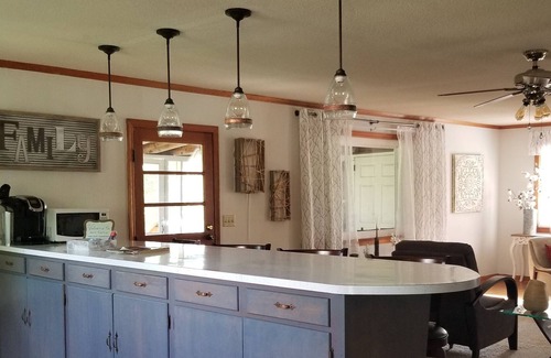 Lake Murray of Richland House | Modern but Charming Lakefront Cottage convenient to everything- Lake Murray