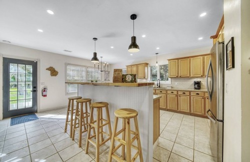 Saugatuck Cabin | Modern Cabin in Saugatuck with NEW Hot Tub!