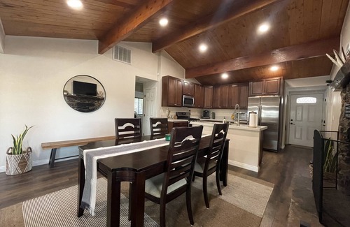 Arrowbear Lake Cabin | Modern cabin - less than 4 miles to Snow Valley Ski Resort