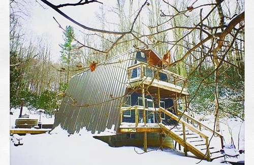Hot Springs Cabin | Modern Cabin near Max Patch