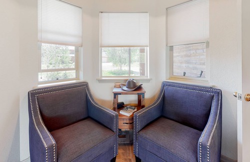 Pagosa Highlands House | Modern cabin with deck, BBQ, & on-site amenity add-ons - near lake & hiking