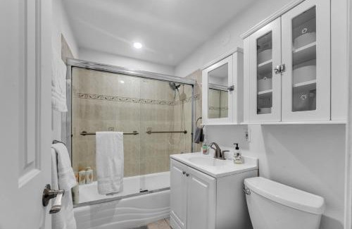 Midway City House | Modern Cali Comfort- Spacious 3BR Home Near Disneyland & Beaches