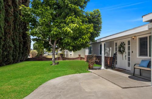 Midway City House | Modern Cali Comfort- Spacious 3BR Home Near Disneyland & Beaches