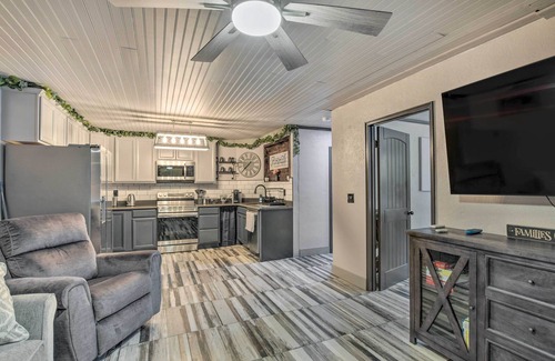 Central Apartment | Modern Central Apartment w/BBQ Patio & Yard!
