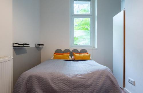 Gesundbrunnen Apartment | Modern, Central flat with workspace