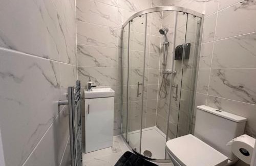 Vauxhall House | Modern Central London Room Zone1