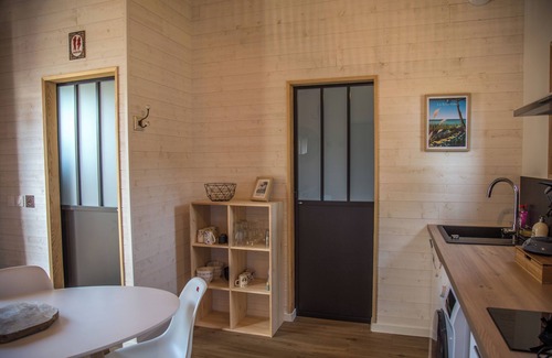 Hourtin Ski Chalet | Modern chalet 100 m from cycle paths, ideal for families or couples. Pets ok