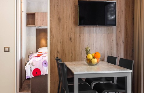 Vabriga Ski Chalet | Modern chalet with porch, 11 km from Porec