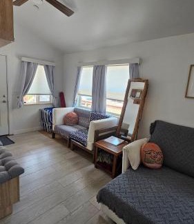 Logan Heights House | Modern Charming 3 Bed 2 Bath with Parking Conventions Downtown Beaches Balboa Park