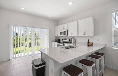 Sarasota House | Modern Chic Sunshine Oasis in Gorgeous Skye Ranch Sarasota w/Large Heated Pool