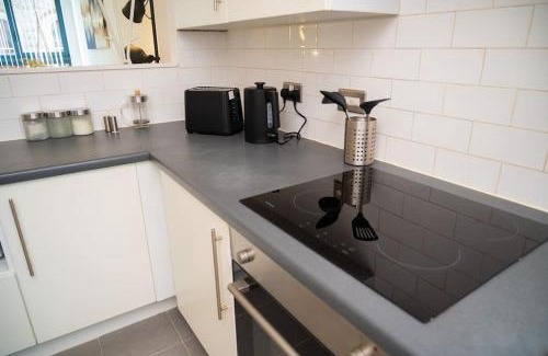 Leeds City Center Apartment | Modern City Centre Two Bedroom Suite & NETFLIX & WIFI