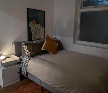 Potts Point Apartment | Modern City Studio in Potts Point - Walk to Cafes & Bars