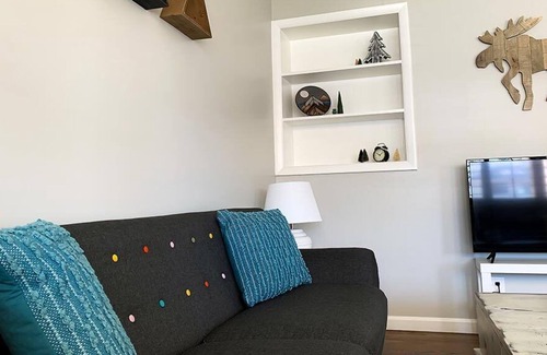 Northglenn House | Modern CO Home—Ideal for Exploring w/ New Kitchen!